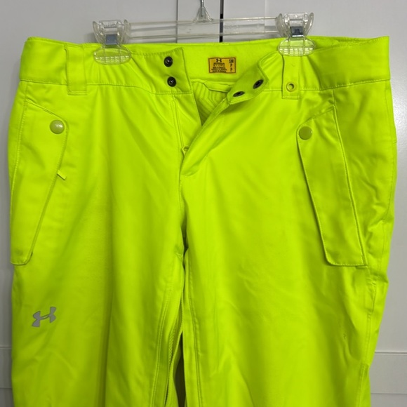 Junior Ski Jacket (Volcom) and Pants (Underarmour) - Picture 12 of 14